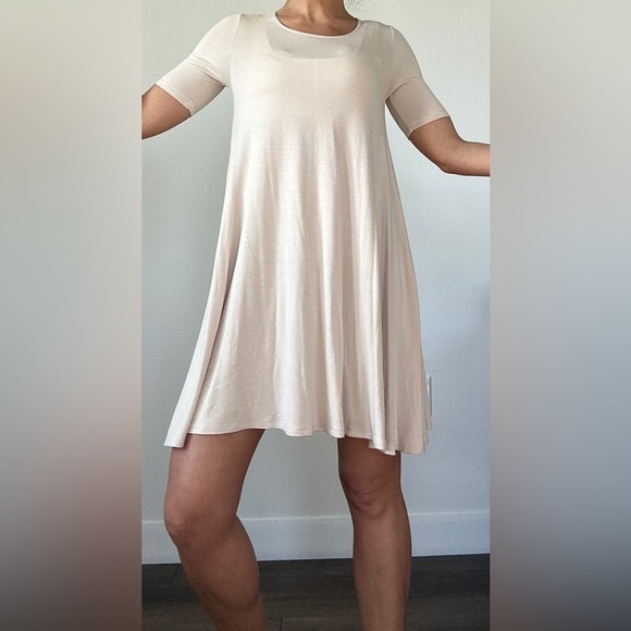 FOREVER21 Ivory dress, Size S - Picture 9 of 9